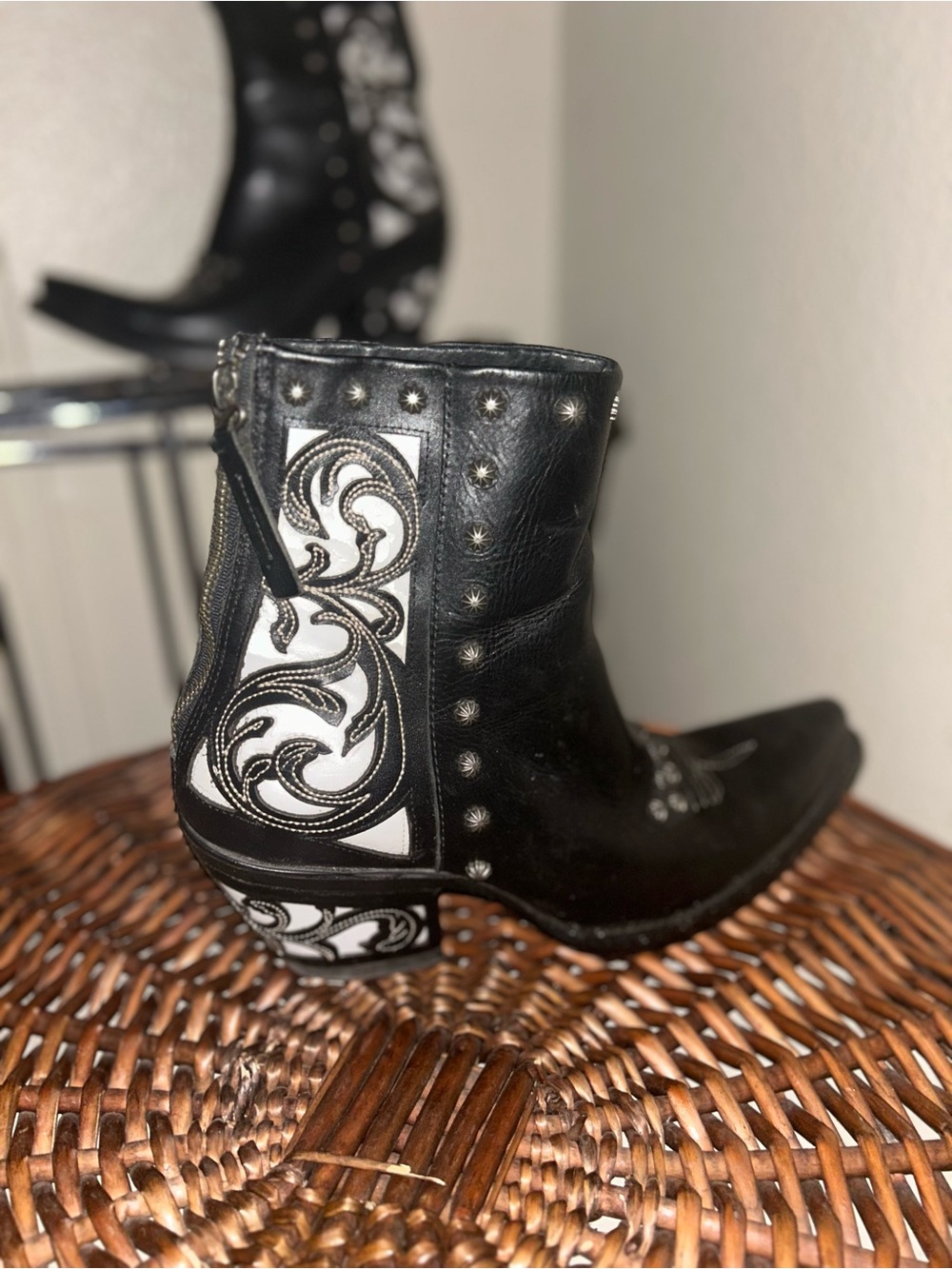 Black Western Embroidered Ankle Boots - Unbranded